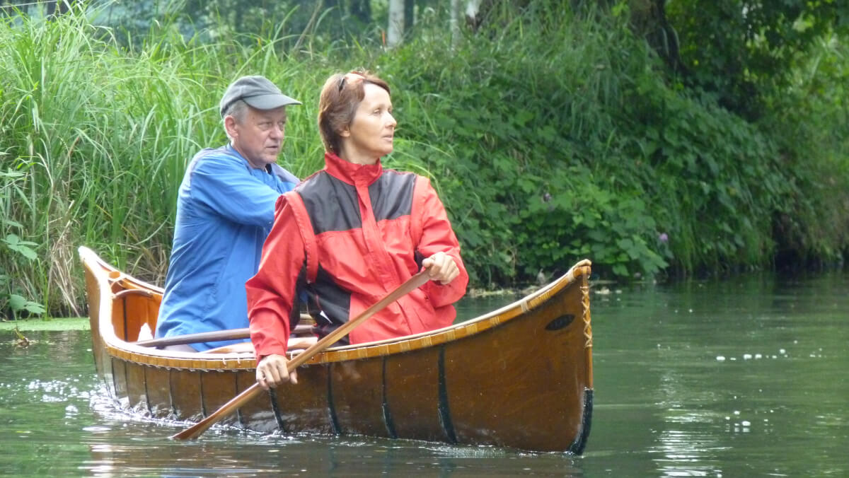 Wooden Canoe - Frame A Class - in action